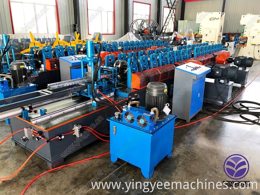 hot sale hydraulic mould cutting with hydraulic punching storage rack roll forming machine